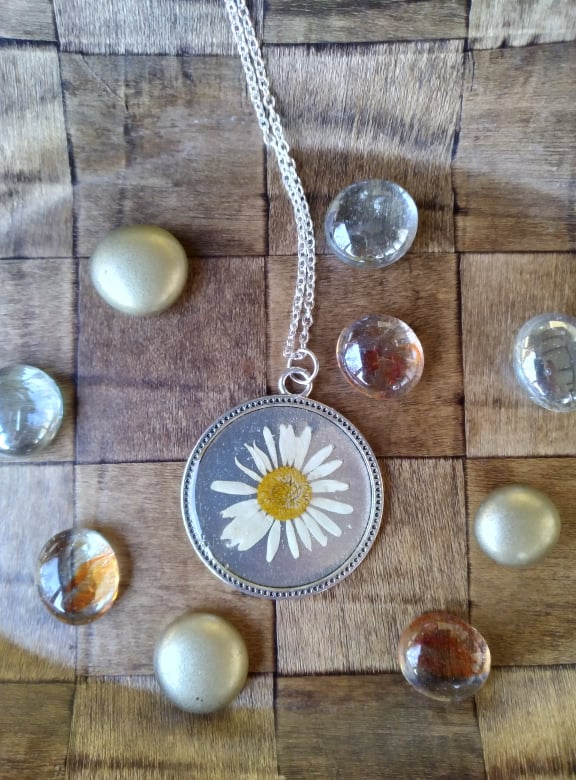 Daisy Medallion Necklace- Handmade